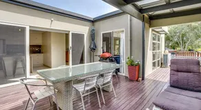 14 Colman Rd - Modern Holiday Home close to the River and Golf Course - Image 4