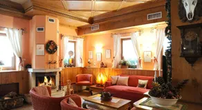 Hotel Garnì Il Cirmolo - Image 2