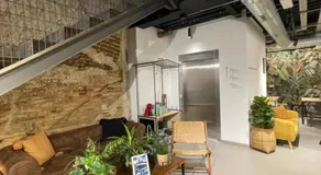 VTZ The Botanic Hostel - Image 5