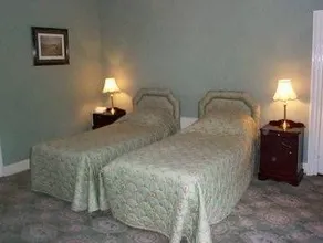 The Stables Townhouse B&B - Image 2