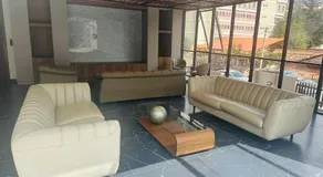 Luxury one bedroom apartment, high amenities - Image 4