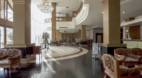 Arawan Riverside Hotel - Image 2