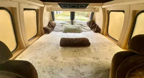 MiMa-The Caribbean Love & Adventure Van - Image 2
