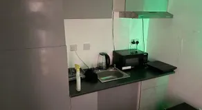 1 bedroom in 3bed house - Image 3