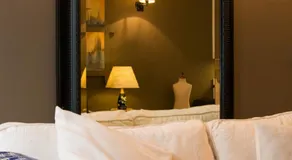 sleeping in bruges - Image 2