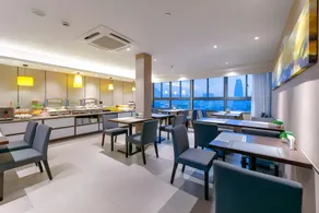 Home Inn Plus Ningbo Laowaitan Tianyi Square - Image 4