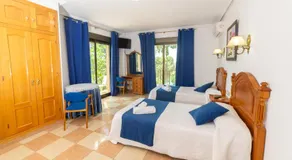 Hostal Los Rosales - Image 2