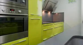 Apartamento Plaza de Castilla II - Urbano con Estilo y Funcional - Image 5