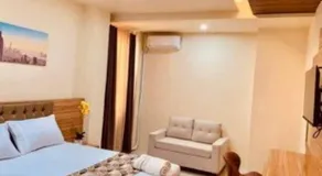 Golden Suites - Image 2