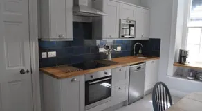 Luxury dog friendly home in Brixham harbour with sea views and free parking - Image 5