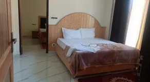 Hotel Turi & Punjabi Restaurant - Image 5