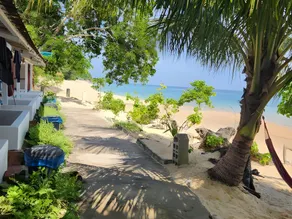 Coral Reef Holidays - Image 3
