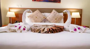 Royal Palace Hotel - Image 2