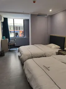 Backstreet Business Hotel - Image 2