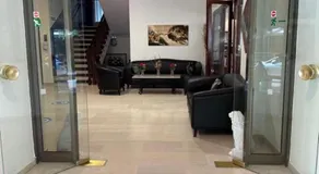 Paradise Hotel - Image 4