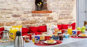 Bed and Bourgogne - Image 4