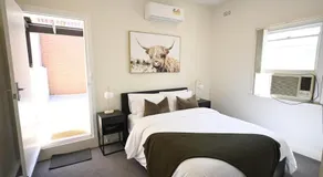 Townhouse in Glen Iris - Image 2