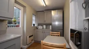 Duke's House, Penrith - Stunning Large Home - Town Centre on your Doorstep - 5 Bedrooms & Sun Trap Garden - Lake District Stay - Image 5