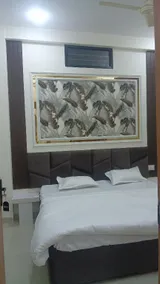 GURUKRIPA AC ROOMS AND ROOFTOP GARDEN - Image 5