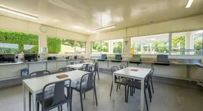 Akaroa Top 10 Holiday Park - Image 4