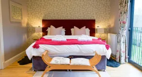 Snowdrop Lodge - Image 2