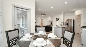 Exquisite 3 Bedroom Home in Katy - Image 3