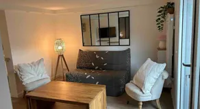 Logement avec piscine privée chauffée - Image 5