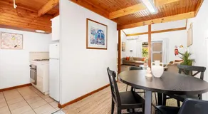 15 Cottesloe - steps from beach - sleeps 3 - Image 4