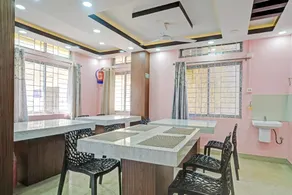 Hotel O Chandmari Guwahati - Image 3