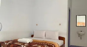 Mahoni Guest House - Image 2