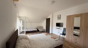 Solis Apartments Sutomore - Image 2