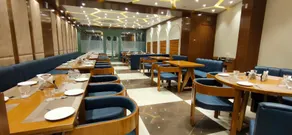 Hotel Sapphire Inn - Image 3