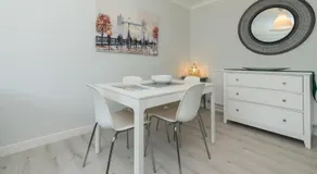 2BDR Peaceful Ground Floor Apartment Free Parking - Pass the Keys - Image 5
