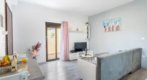 Cozy Guesthouse - Image 2