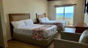 Dmytri's Original La Fonda Restaurant & Hotel - Image 2
