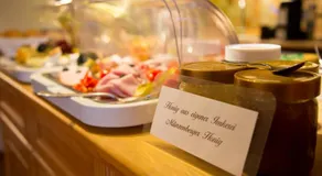 Beate's Bed & Breakfast - Image 5
