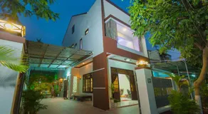 Royal Homestay - Image 2