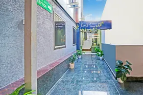 Townhouse La Vista Inn Grand Hotel - Image 4