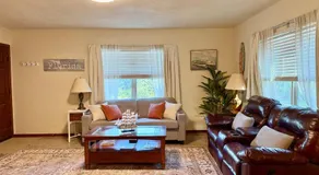 Downtown Duplex A Amazing Location - Image 2