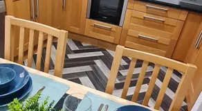 Stylish home in Linlithgow Near Edinburgh Airport Free parking Free WiFi - Image 2
