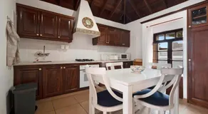 Villa La Relva - Terraza y Jacuzzi - Image 2