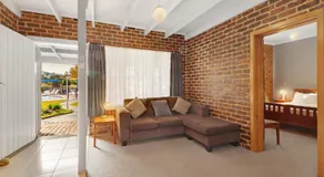 Greenvale Holiday Units Mansfield - Image 2