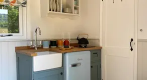 Coachroad Shepherds Huts - Image 3
