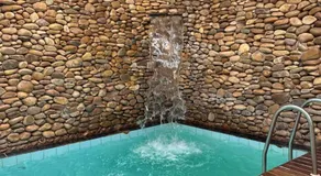 Johnnys hotel motel - Image 4