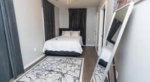 Elegant Apt by EWR & PennStation - Image 2
