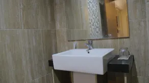 Votel Kartika Abadi Hotel Madiun - Image 2