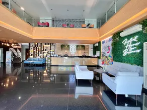 Hotel 88 Embong Malang Tunjungan Surabaya by WH - Breakfast with The Best View on The Highest Floor and Strategic Location in The City Center - Image 2