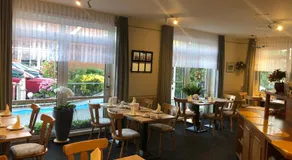 Garni Hotel-Pension Holum - Image 3