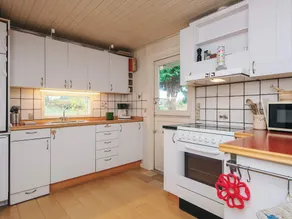 6 person holiday home in Knebel - Image 3