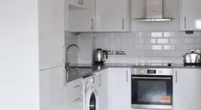 Cosy two bedroom in Romford - Image 4